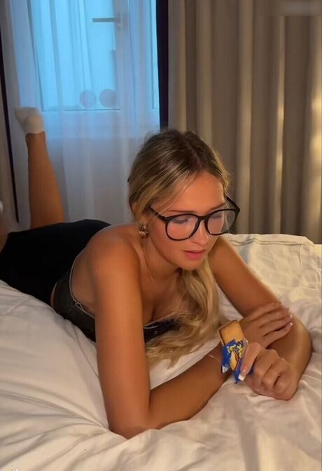 Wieke pornostar erotische archiv