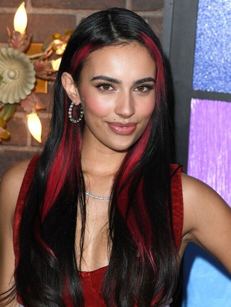 Kylie Cantrall sex archiv