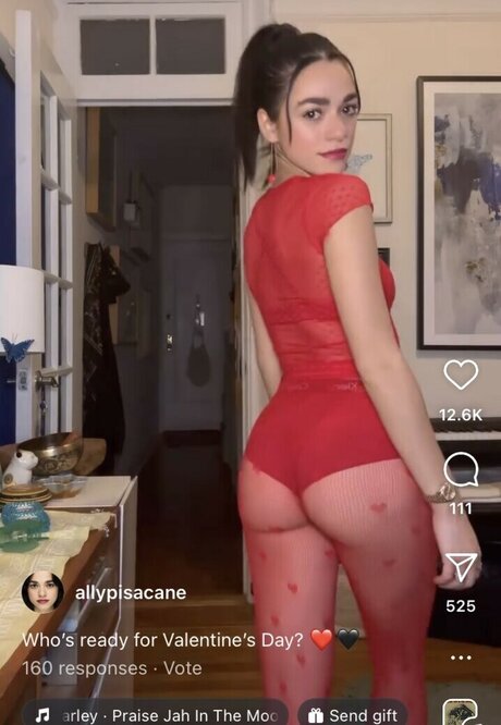 AllyAnnaMaria nackt hübsche bild