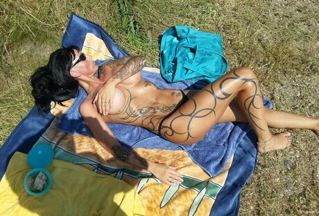 Sari Sander kostenlose xxx bilder