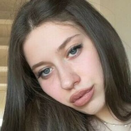 _flaviasemm model nackte bild