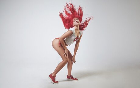 Red Saya xxx nackte foto