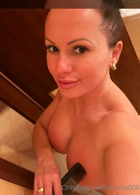 Anita Mil n kunst sexy bilder