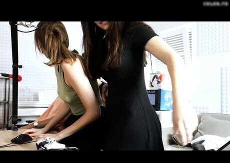 nackte rothaarige onlyfans hübsche schöne galerie