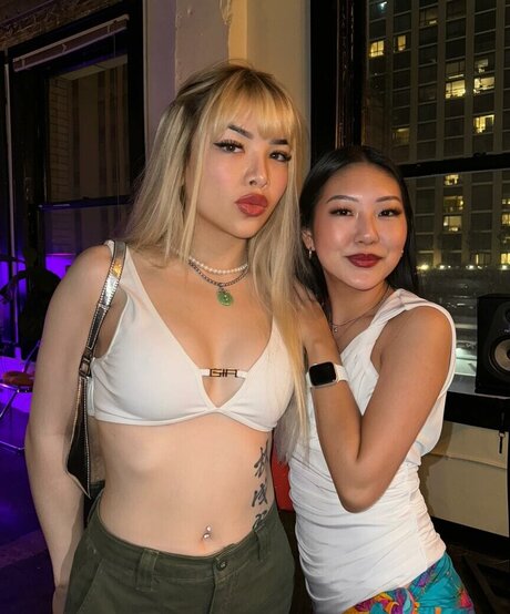 eggtardy nackt pornografische galerie