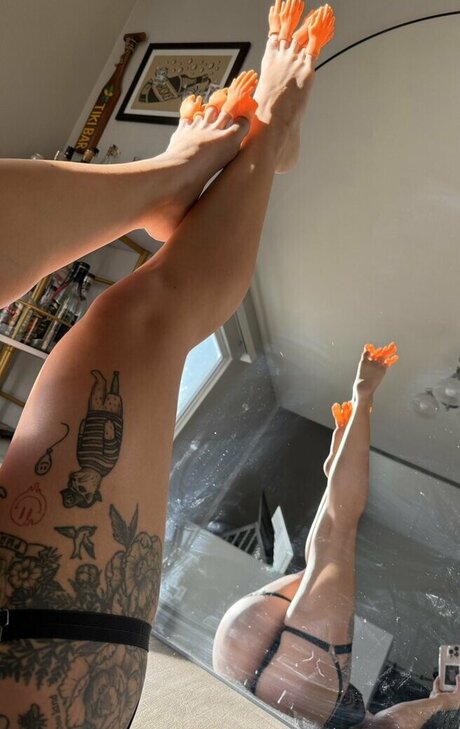 lov3ly laur3n model top foto