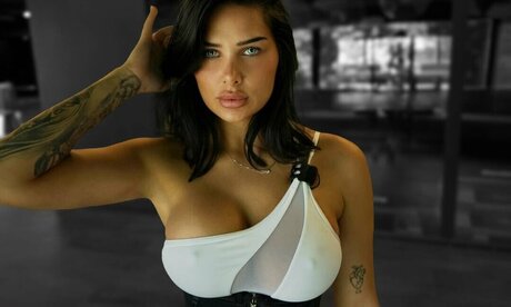 Lillyshka Berger hd heiße bilder