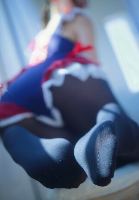 Kogane Akino top nackt bild