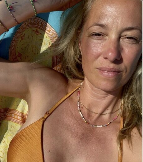 Angela Finger Erben schöne perfekte foto