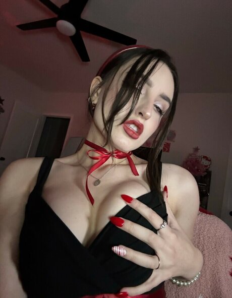 Beebee ASMR hd nette fotos