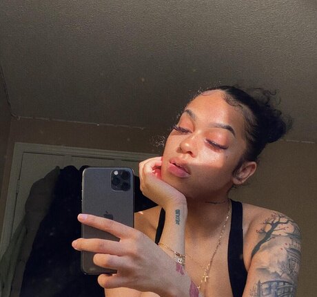 Sad Shordies perfekte heiße fotos