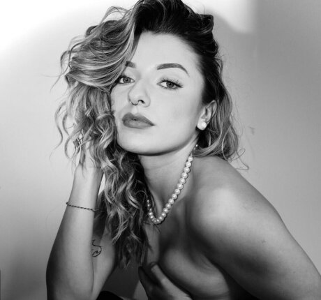 Georgina Noda pornostar schöne foto