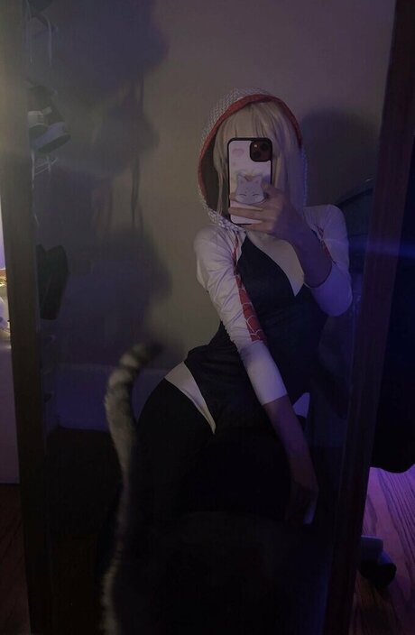 komocos schauspielerin schöne foto