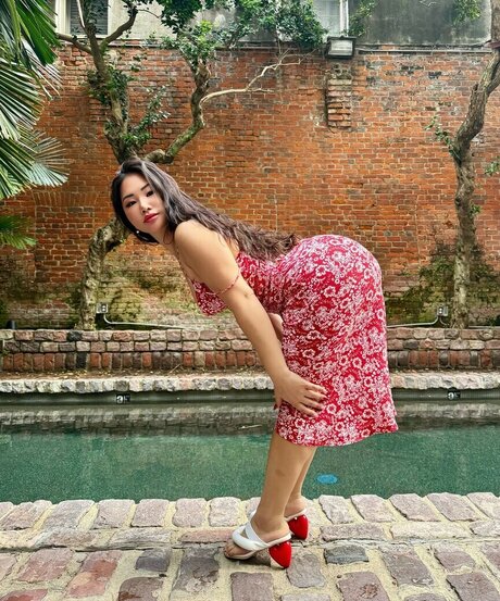 Megan Kim model porno fotos