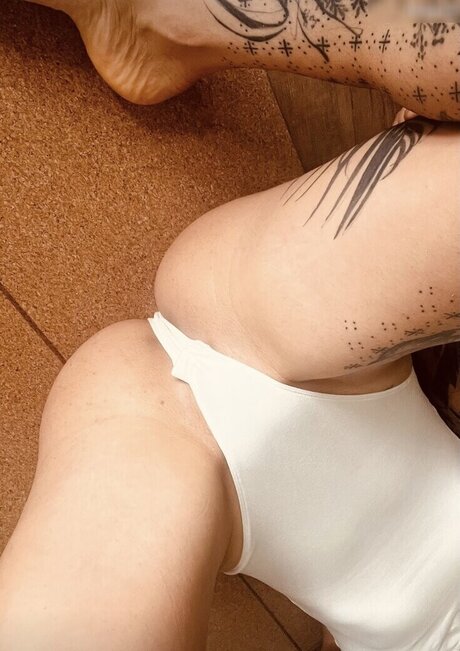 Nadine Wolfgruber hübsche freie archiv