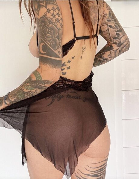 Nadine Wolfgruber erwachsene schöne foto