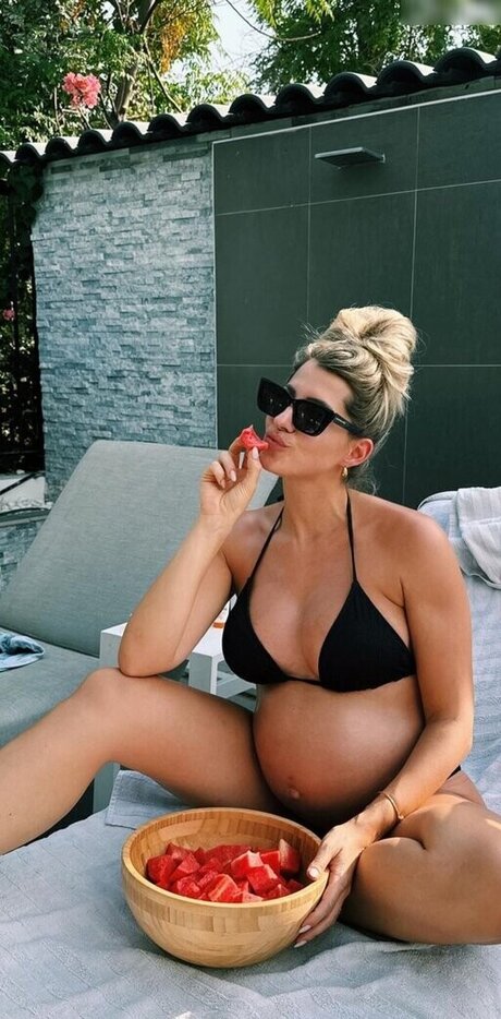 creampie von onlyfans perfekte kunst bild