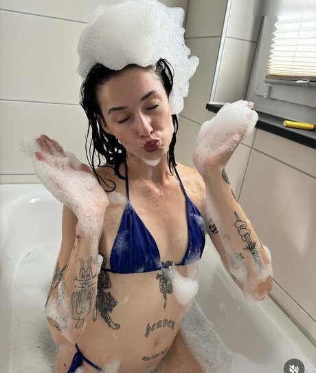 dunkle brustwarzen onlyfans kunst freie bild