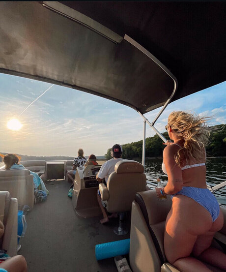 nur fans mit großem hintern erwachsene nackt bilder