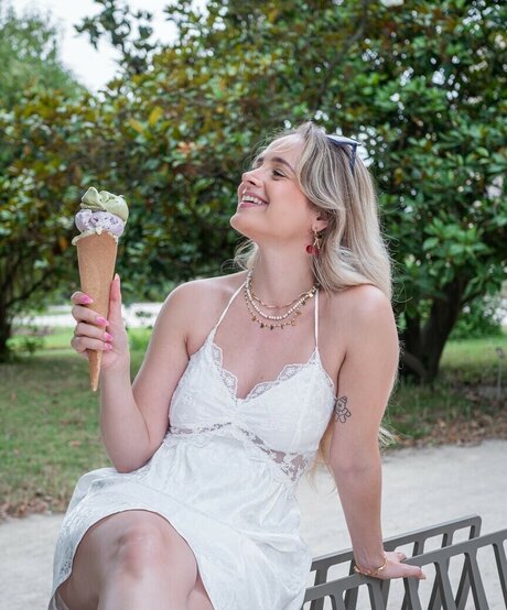 Camille LV nackt sex foto