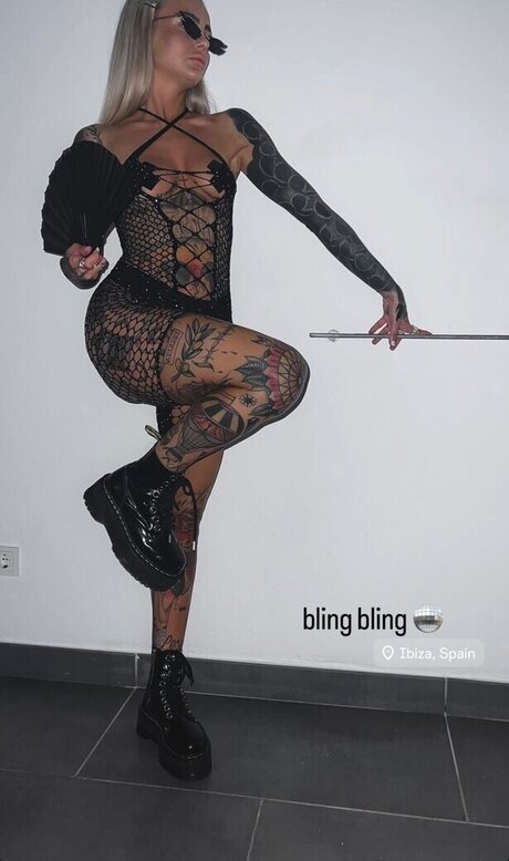 Carina mthrfckr kunst porno archiv