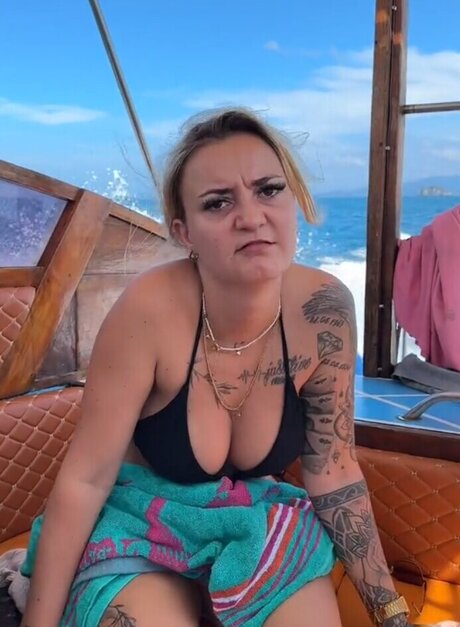 Laberrhababer Sarah model xxx bild