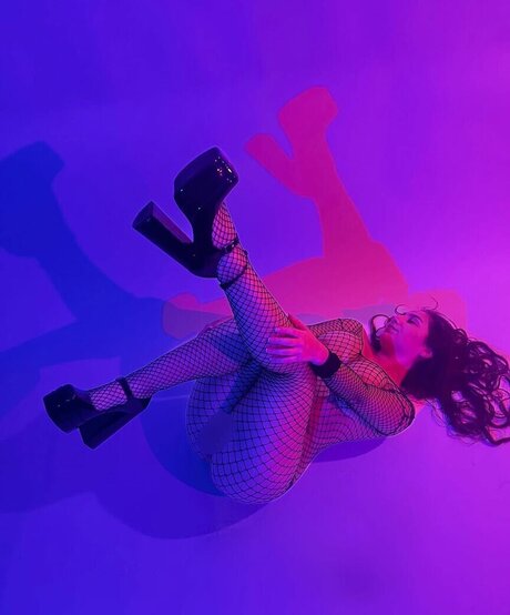 Farah Asteri exklusive nackte foto