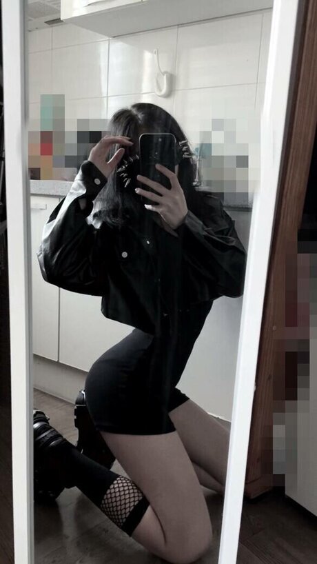 shinoaqi schauspielerin kunst fotos