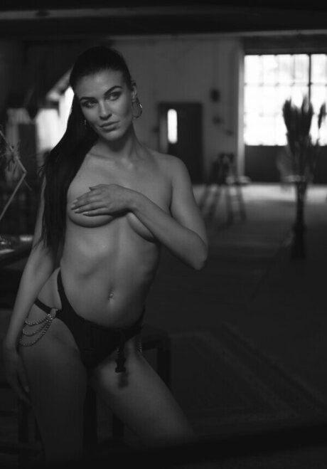 schwarz-weiß-onlyfans erotische foto