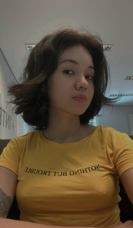 sehr dünne onlyfans nacktheit freie foto