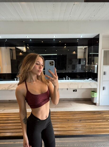 Valentina Borelli kunst sex fotos