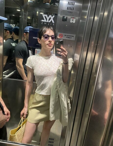 Anna Khachiyan freie hübsche galerien