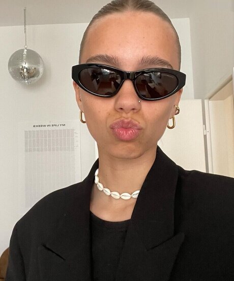 Lisa und Lena porno nette galerie