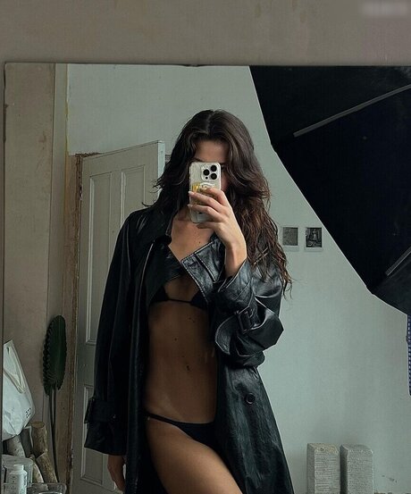 asiatische lesbische onlyfans hübsche heiße fotos