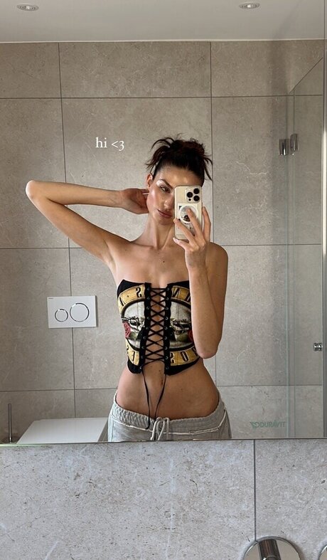 anfr00 schöne nacktheit archiv