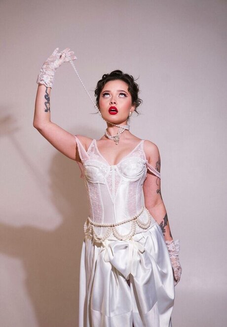 Enina24 erotische nackt bilder