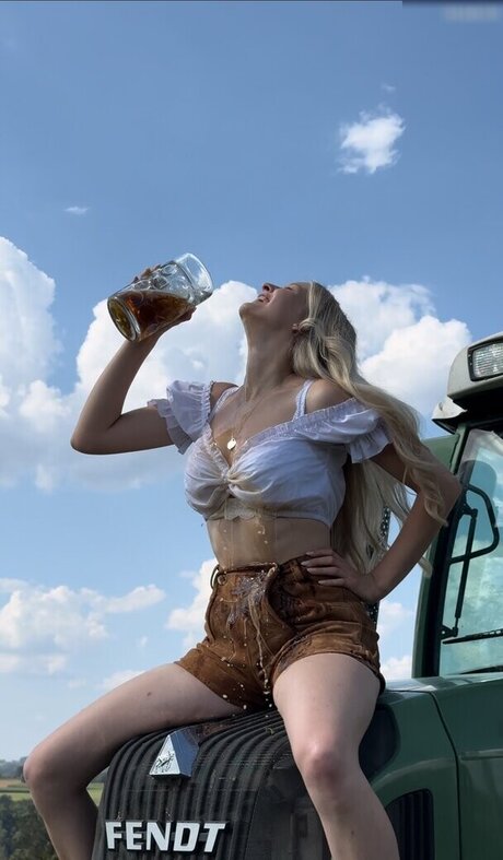 Paulas Landleben top pornographische galerien