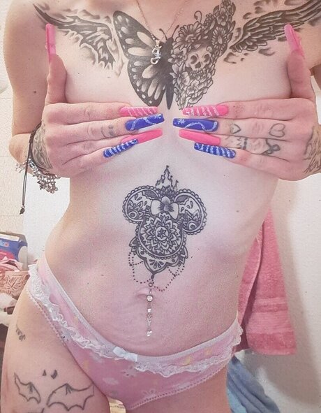 x no interest x sexy hd bild