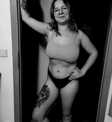 ThisIsEmmi model schöne foto