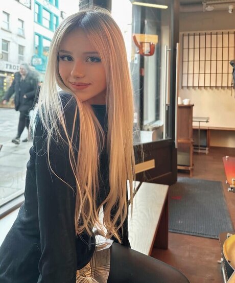 Kitty Mae erotische erwachsene foto