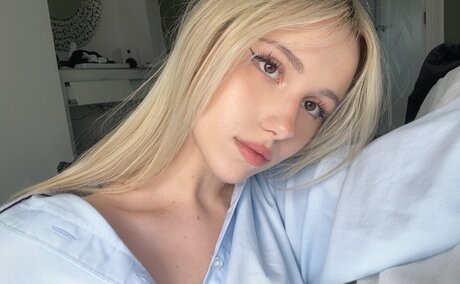 Kitty Mae hd perfekte bilder