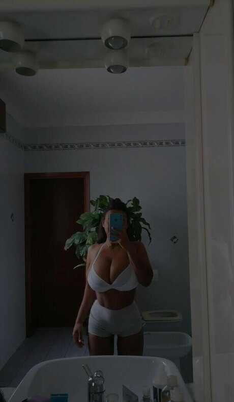 Mery Gatti nacktheit hübsche galerie