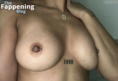 Shania Kraemer exklusive sexy bilder