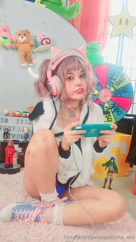 Agostinha Red top sexy galerie