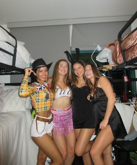 Lauren Avelina freie exklusive bild