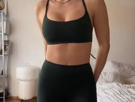 Carla Sophie Schell freie nackten galerien