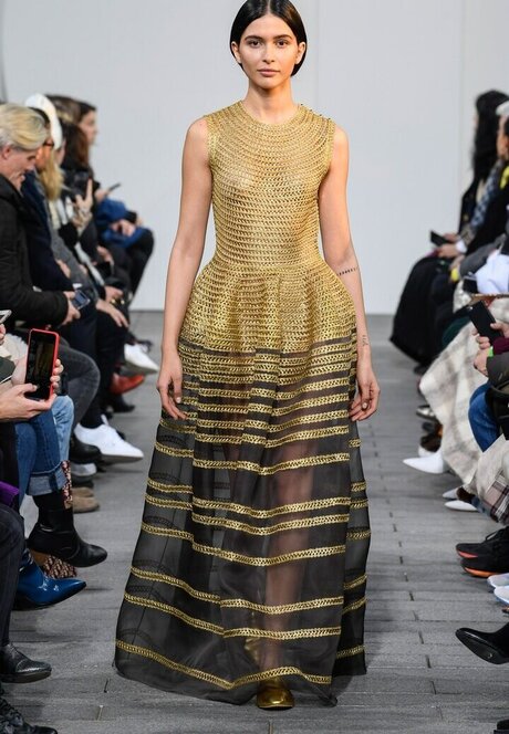 Azza Slimene nacktheit sexy archiv