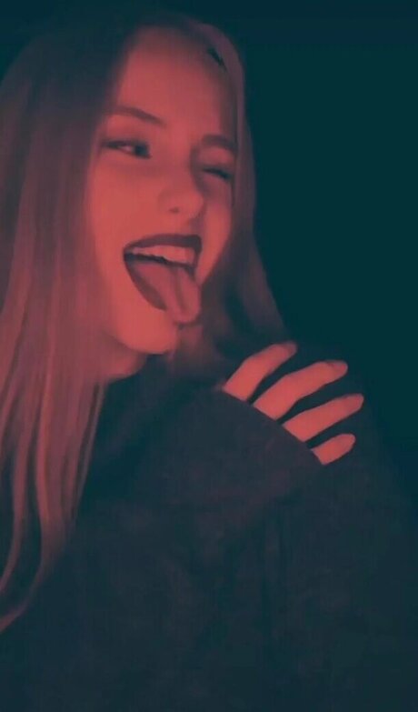 Nadine von relaxASMR top beste bild