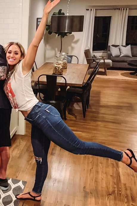 Brittney Touchton erwachsene erotische galerien