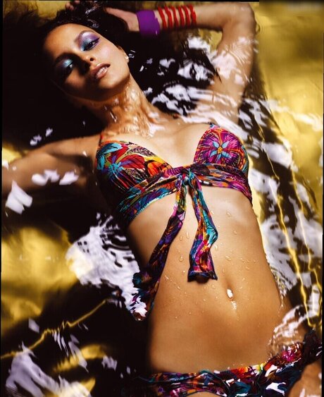 Pania Rose porno bild